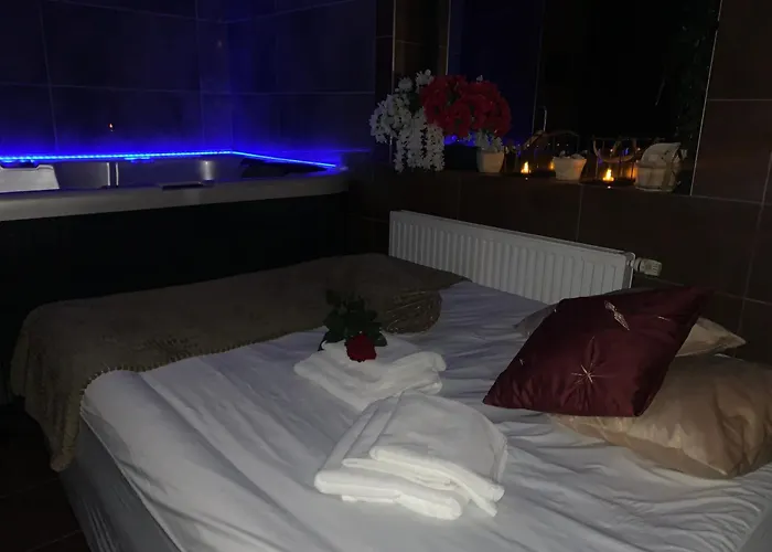 Refresh Club Wellness