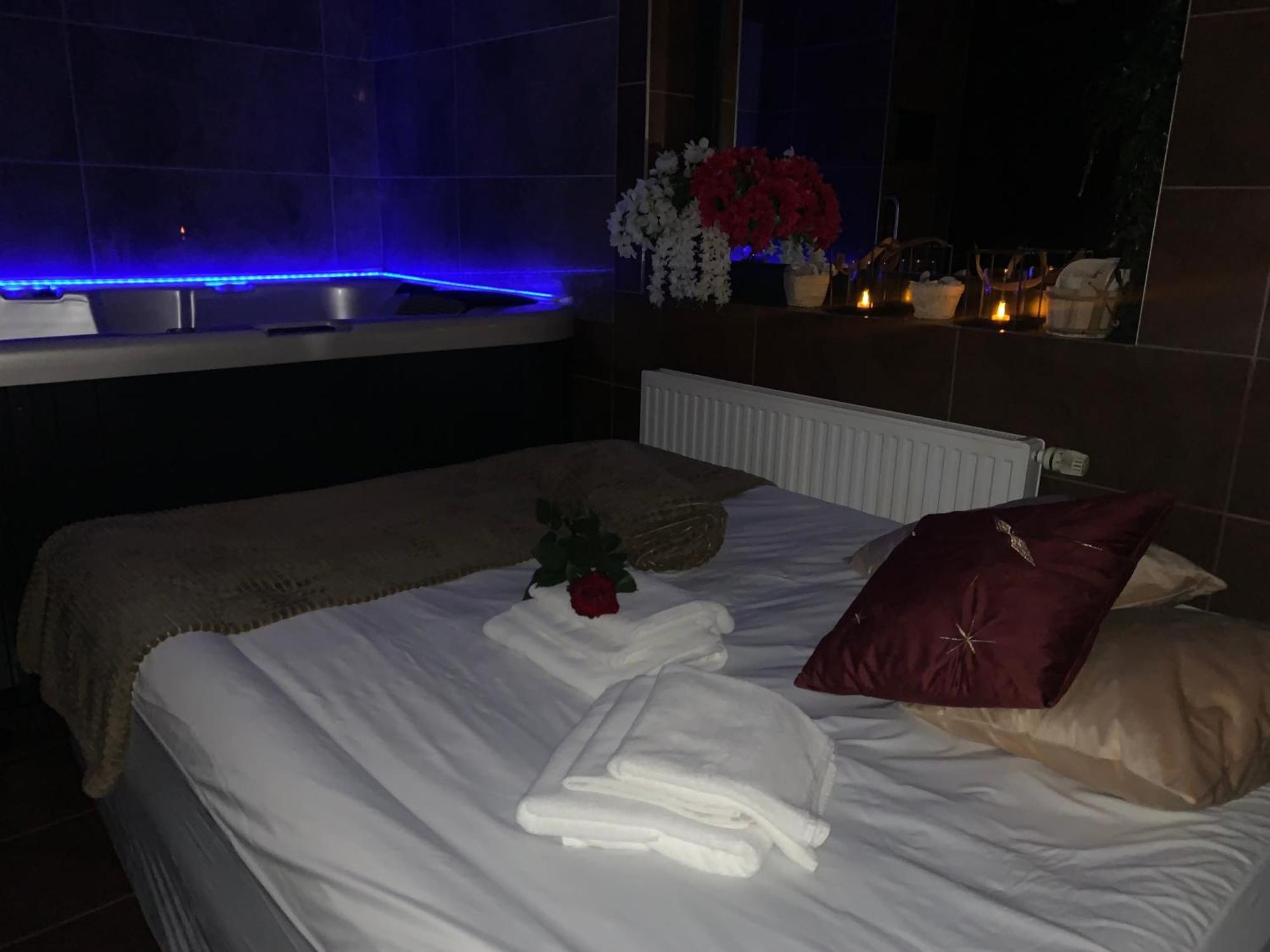 Apartment Refresh Club Wellness *